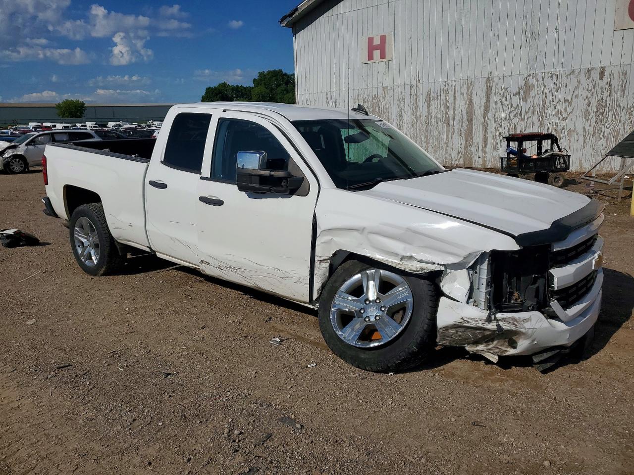 2018 CHEVROLET SILVERADO