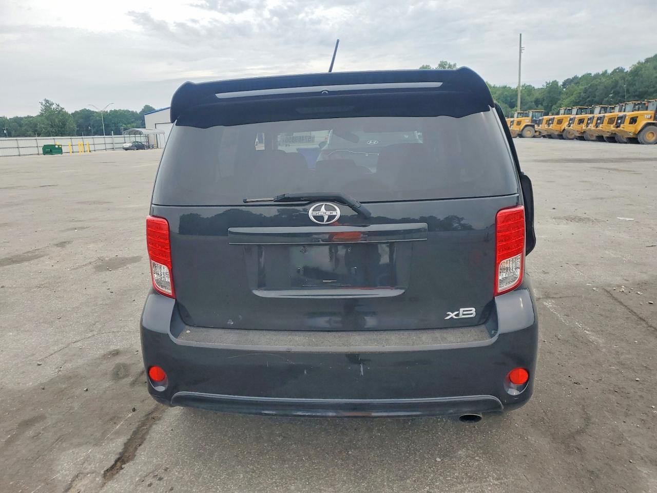 2013 SCION XB