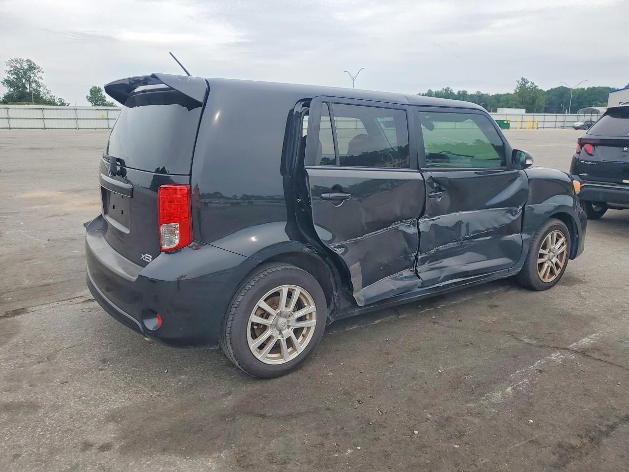2013 SCION XB