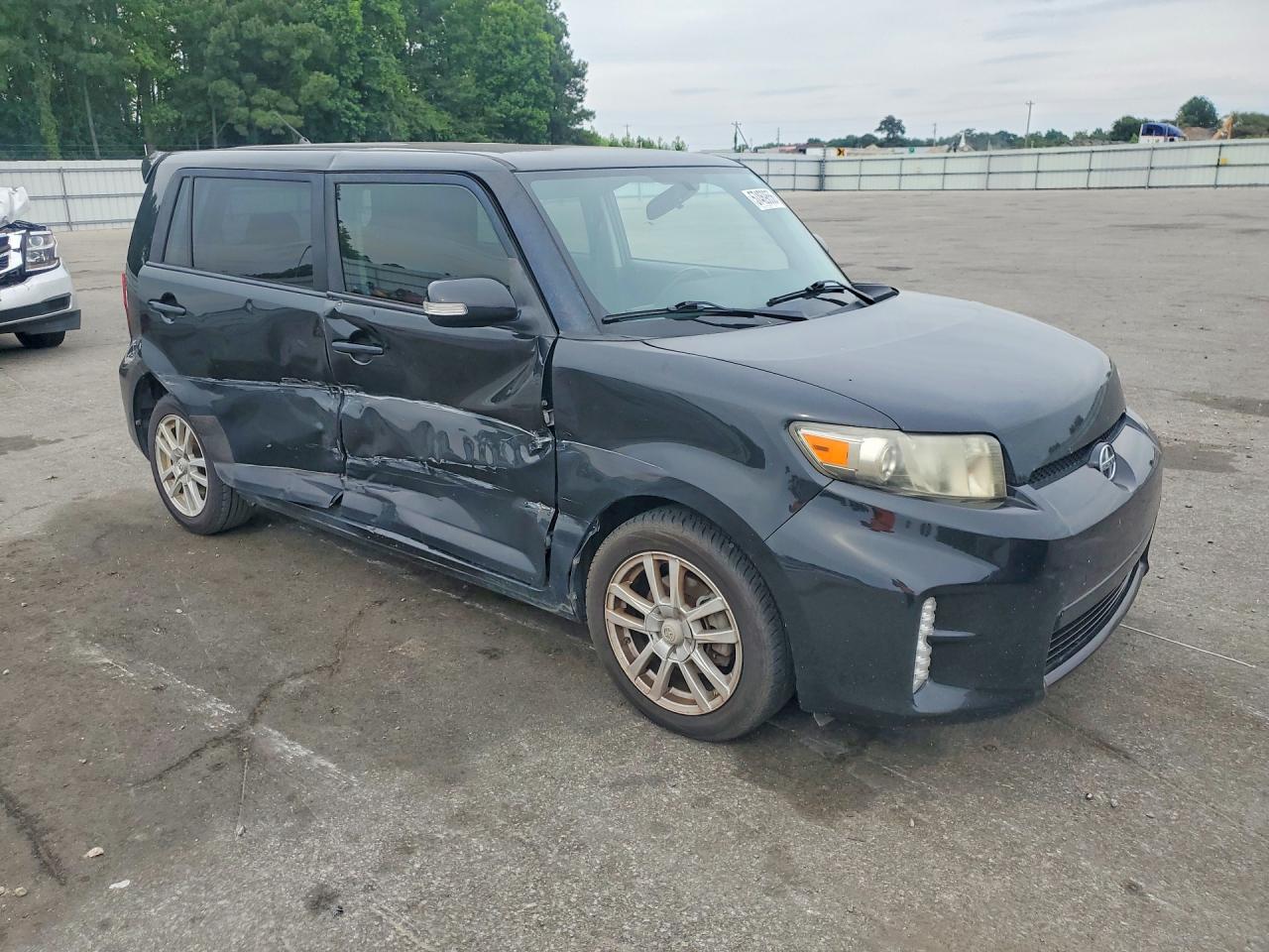 2013 SCION XB