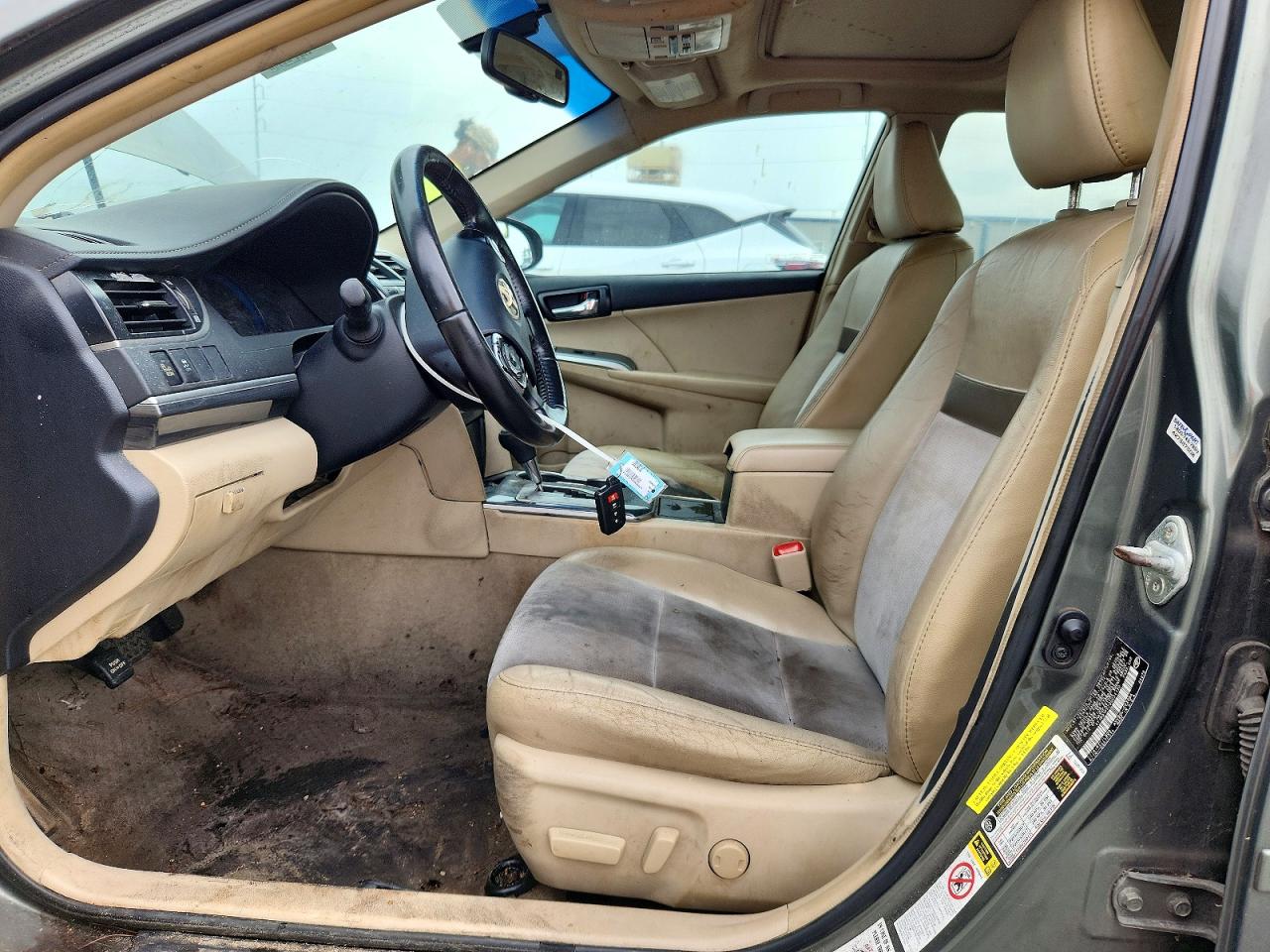 2012 TOYOTA CAMRY SOLA