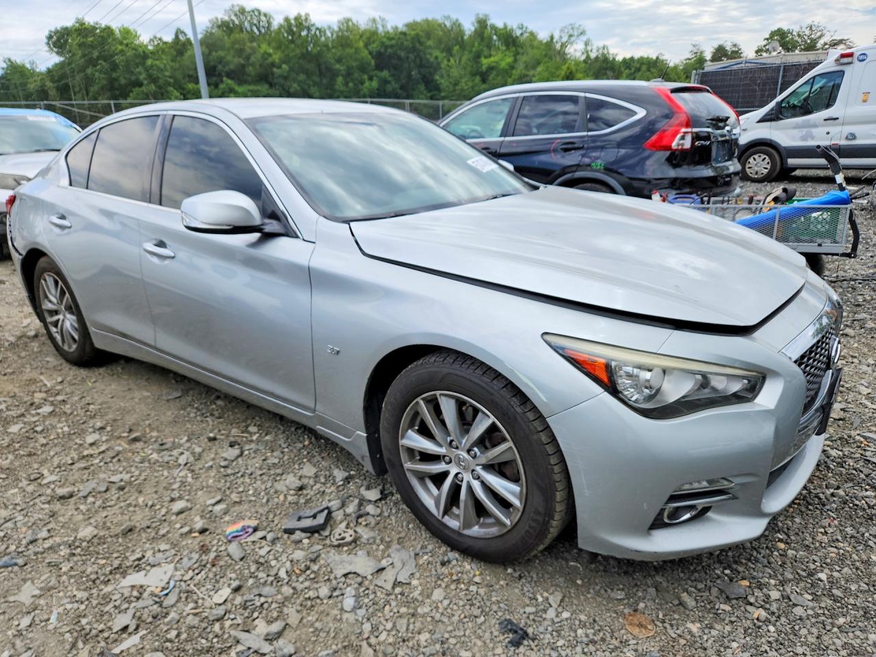 2014 INFINITI Q50