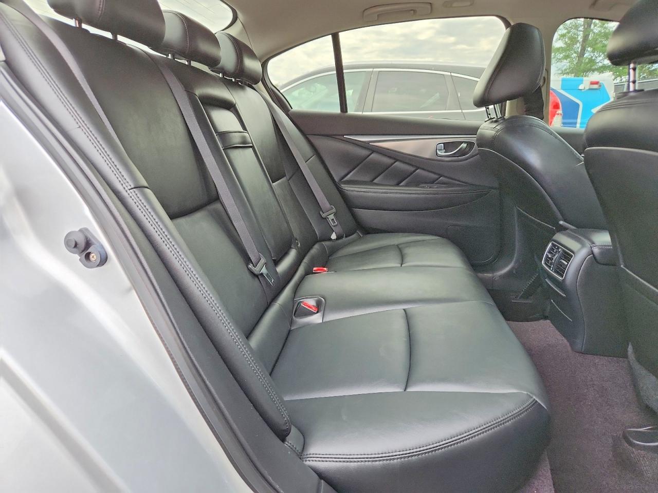 2014 INFINITI Q50