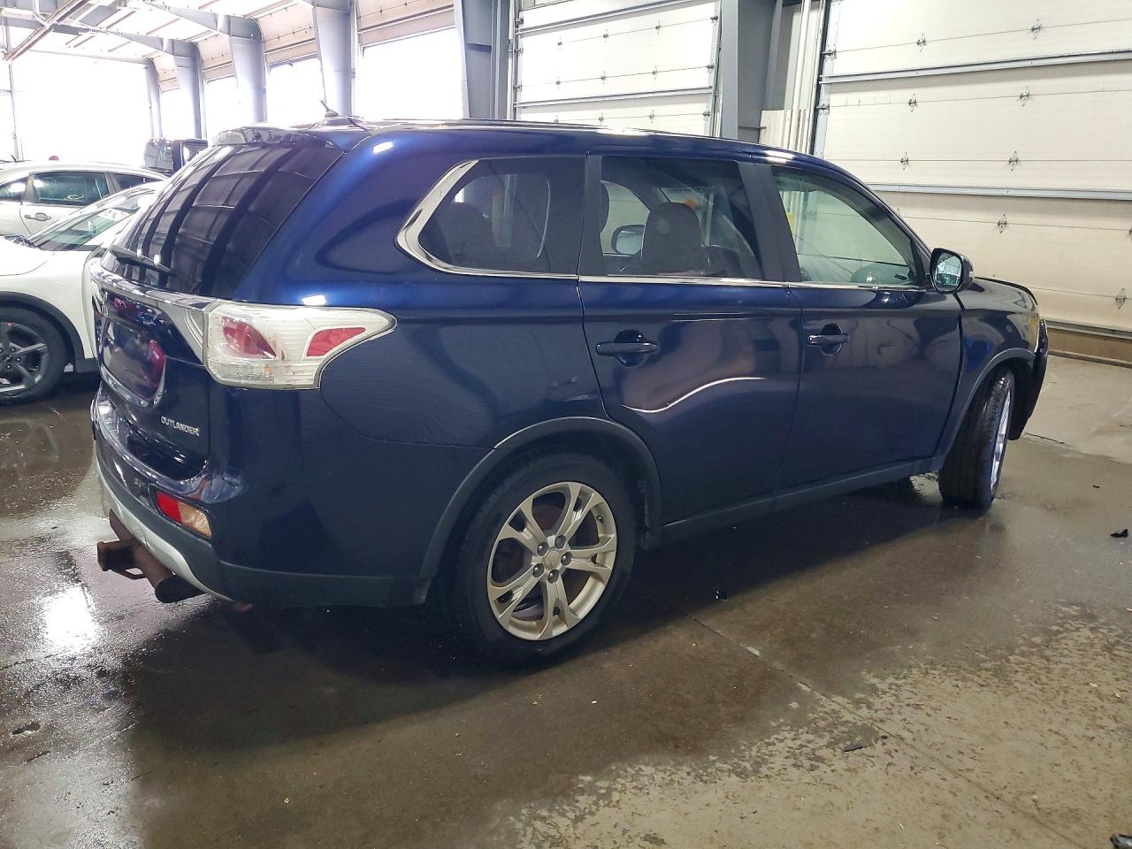 2015 MITSUBISHI OUTLANDER