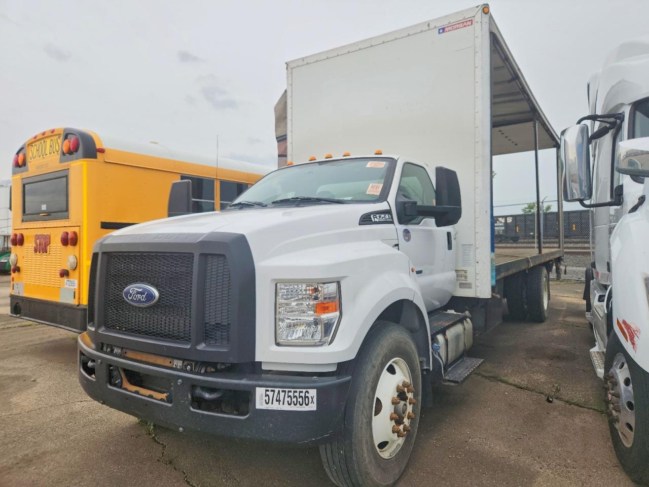 2018 FORD F750