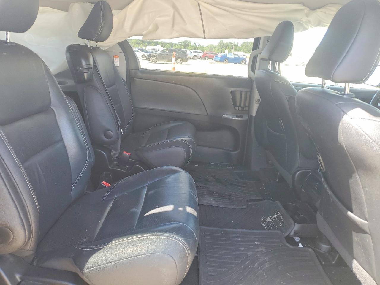 2017 TOYOTA SIENNA