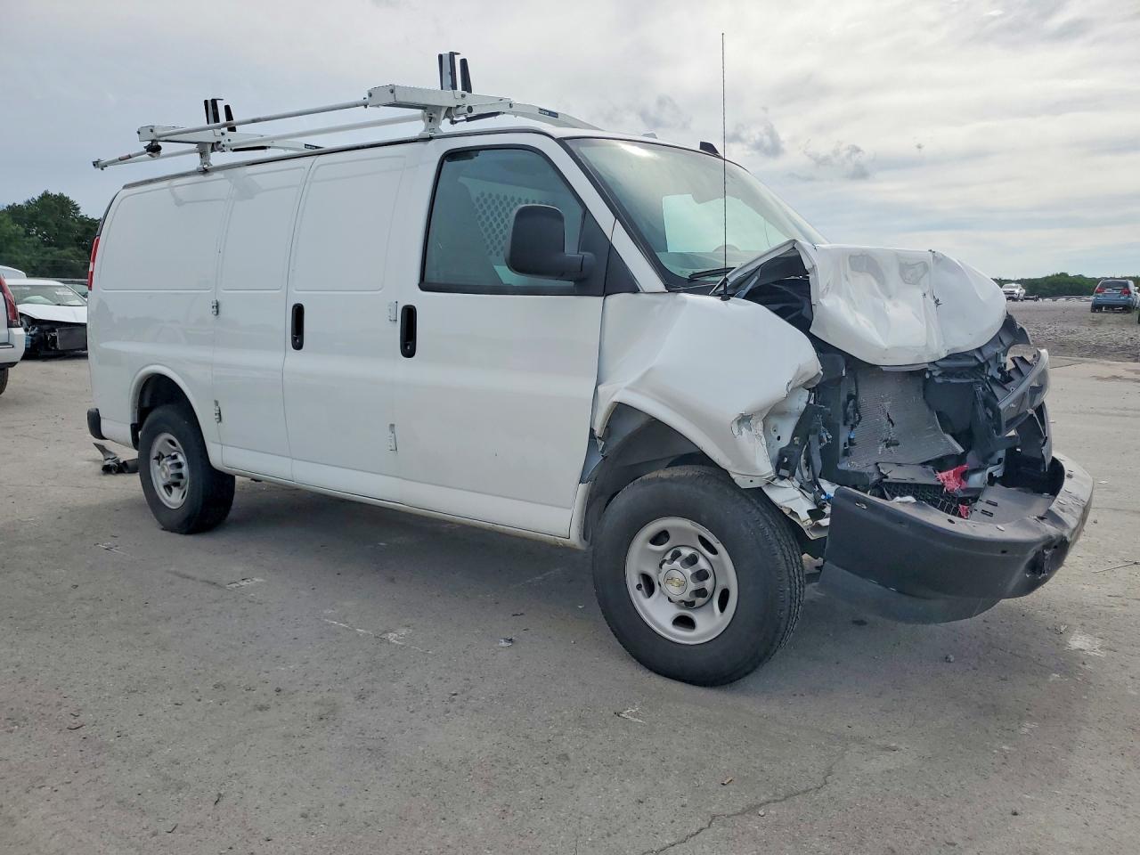 2024 CHEVROLET EXPRESS