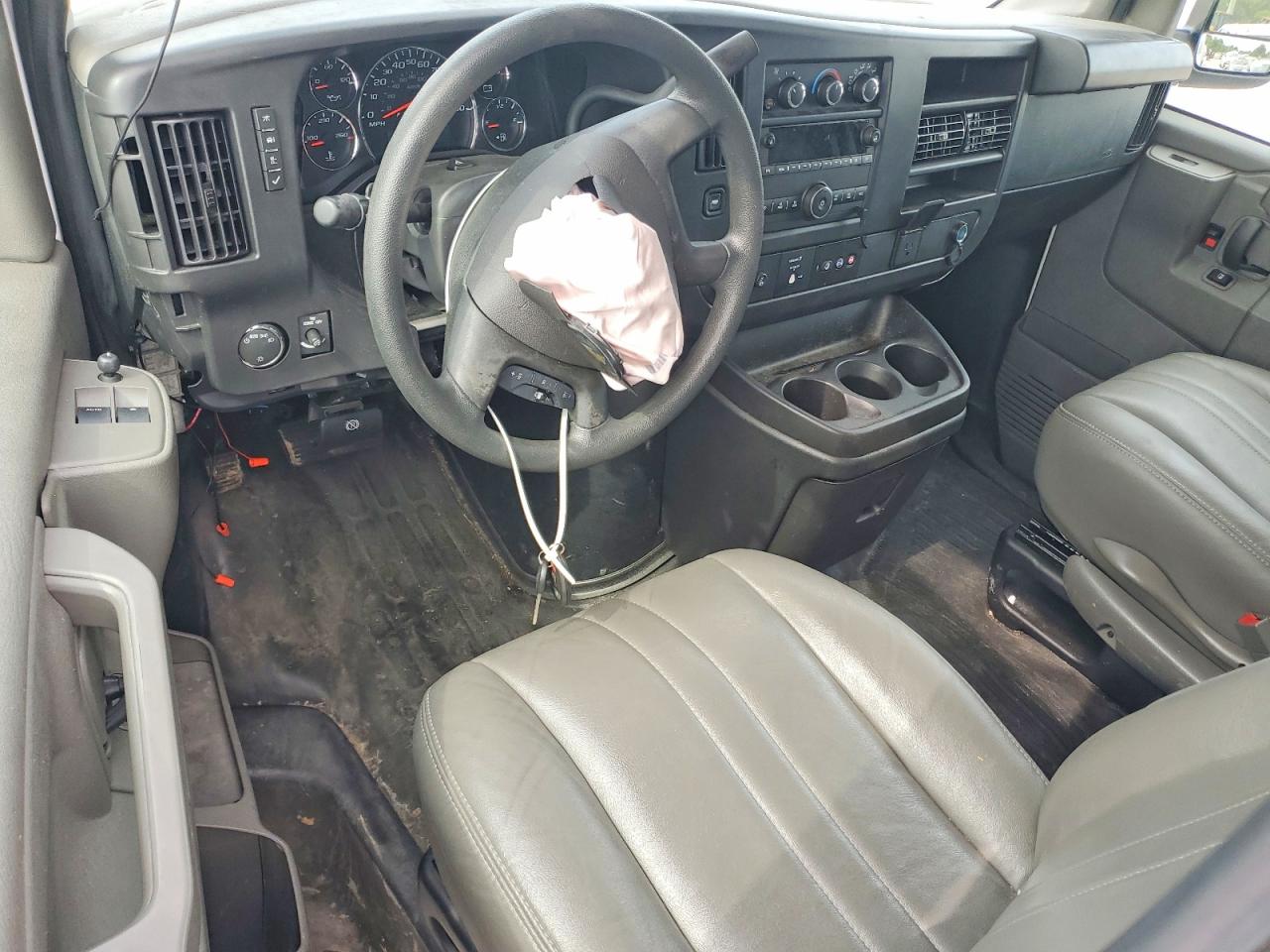 2024 CHEVROLET EXPRESS