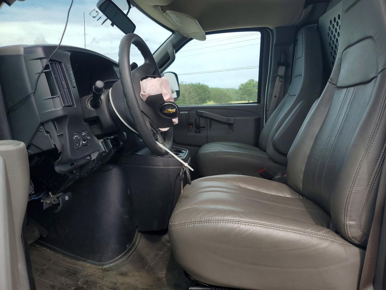 2024 CHEVROLET EXPRESS