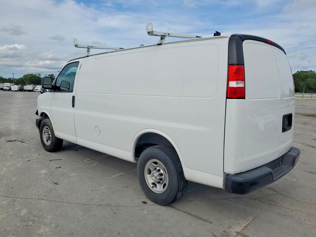 2024 CHEVROLET EXPRESS