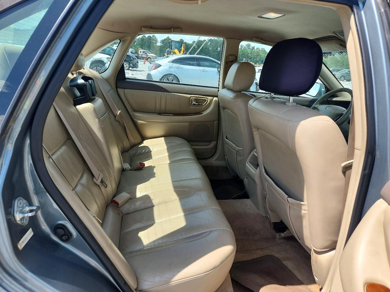 2001 TOYOTA AVALON