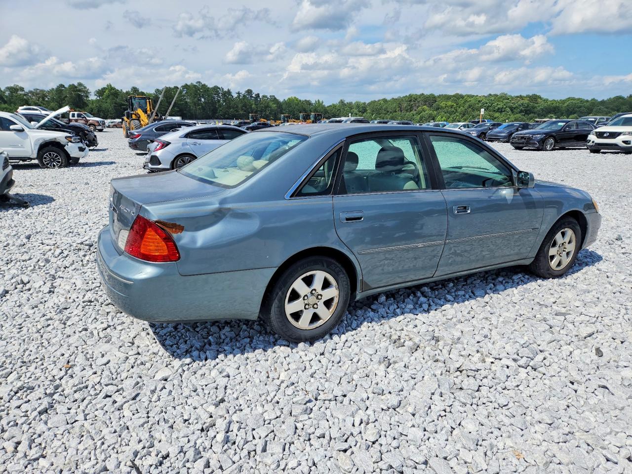 2001 TOYOTA AVALON