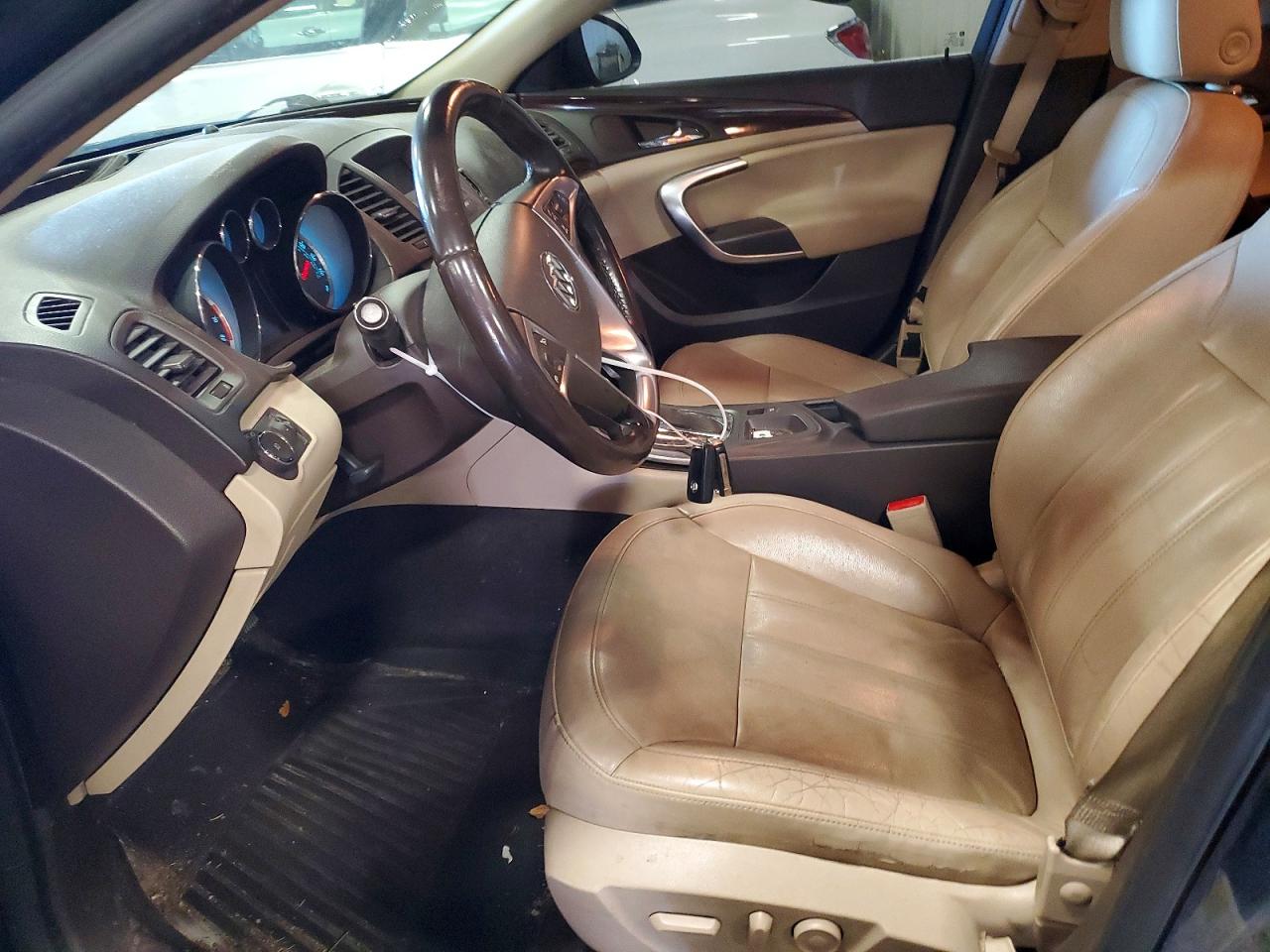 2011 BUICK REGAL