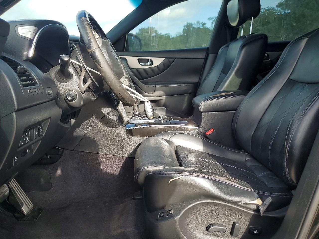 2016 INFINITI QX70