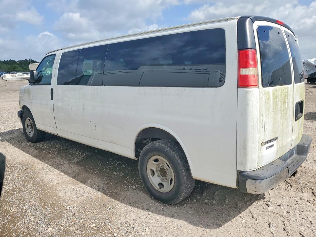 2016 CHEVROLET EXPRESS