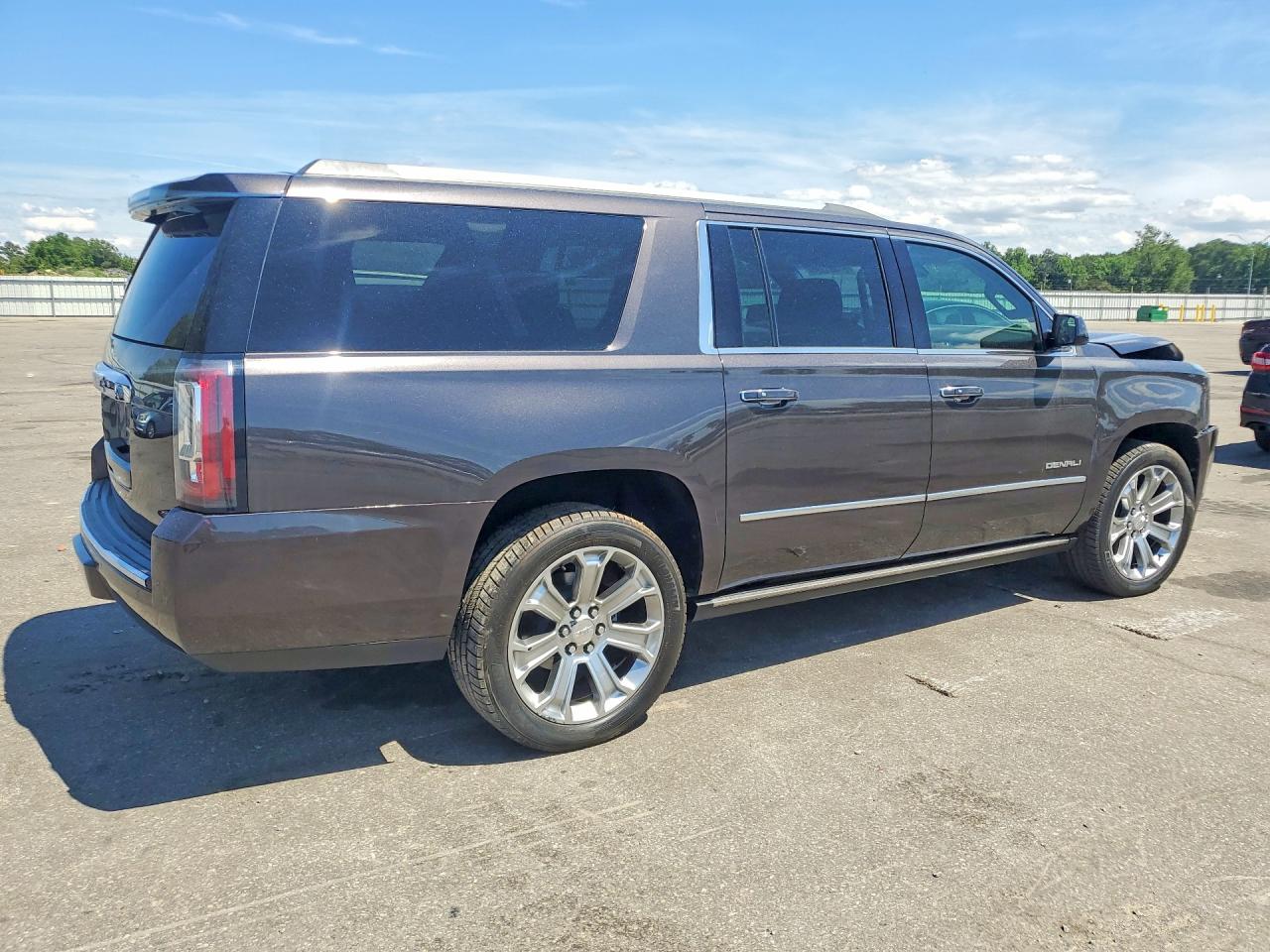 2016 GMC YUKON