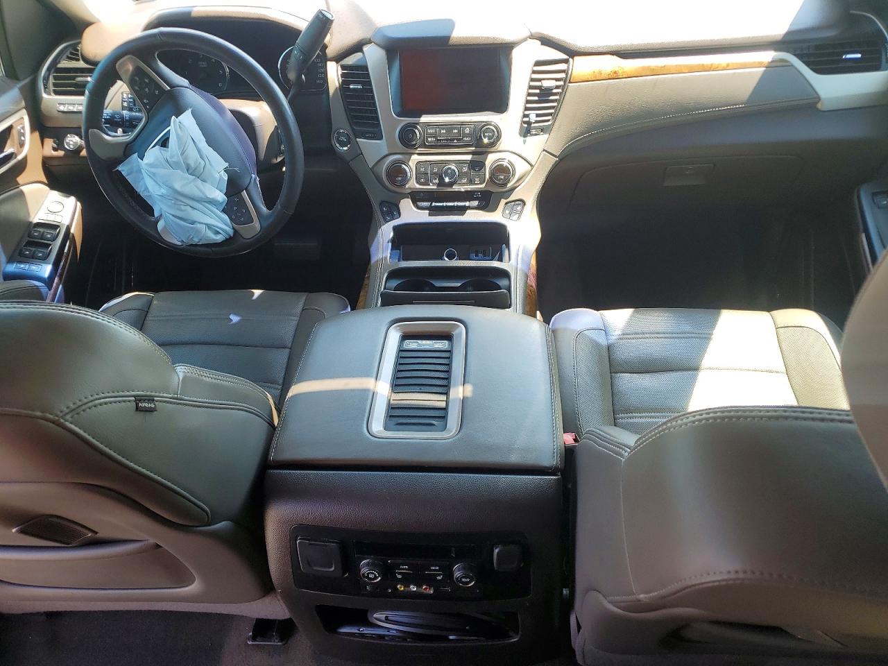 2016 GMC YUKON