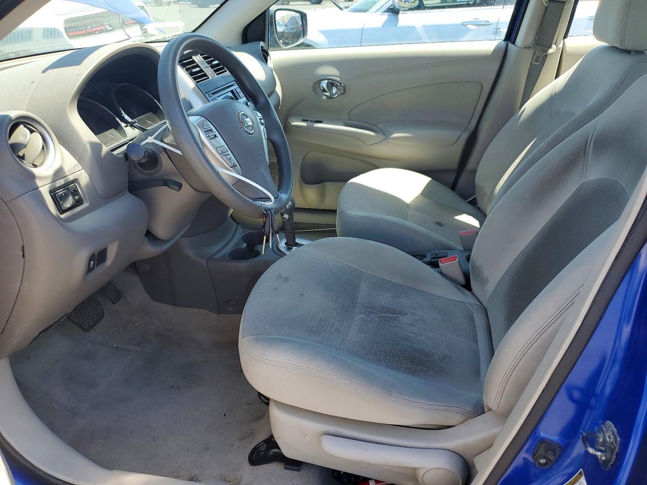 2015 NISSAN VERSA