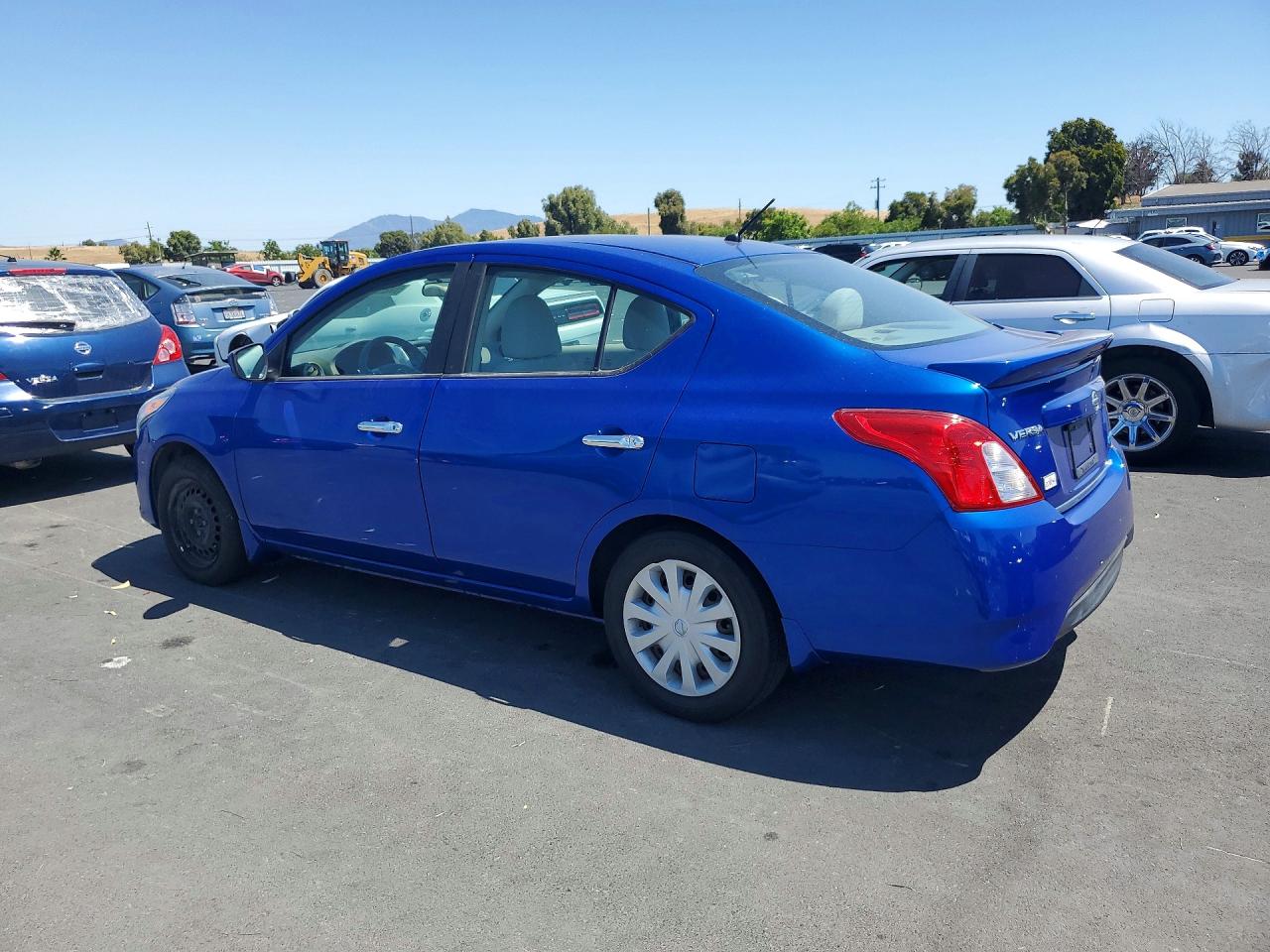 2015 NISSAN VERSA