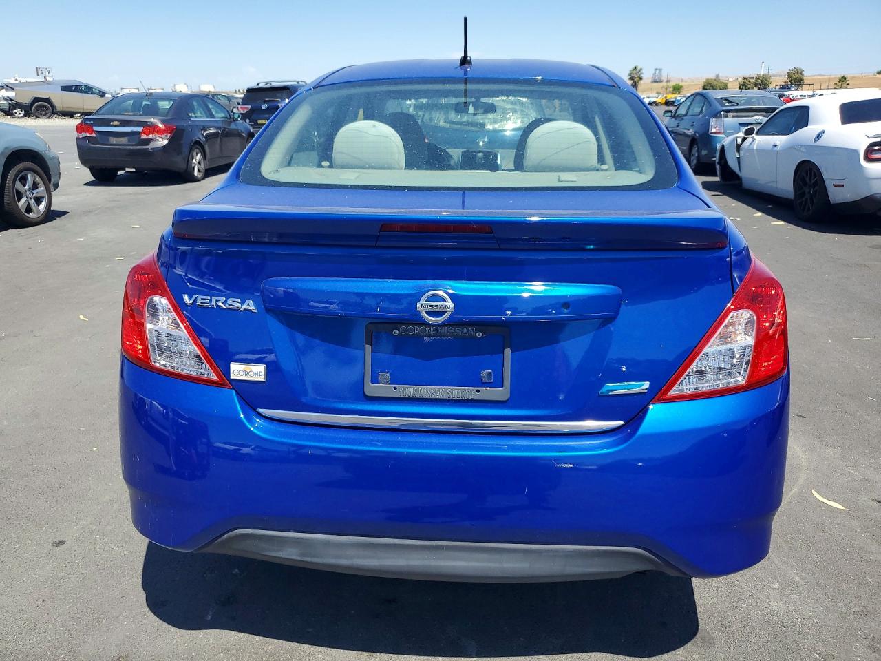 2015 NISSAN VERSA