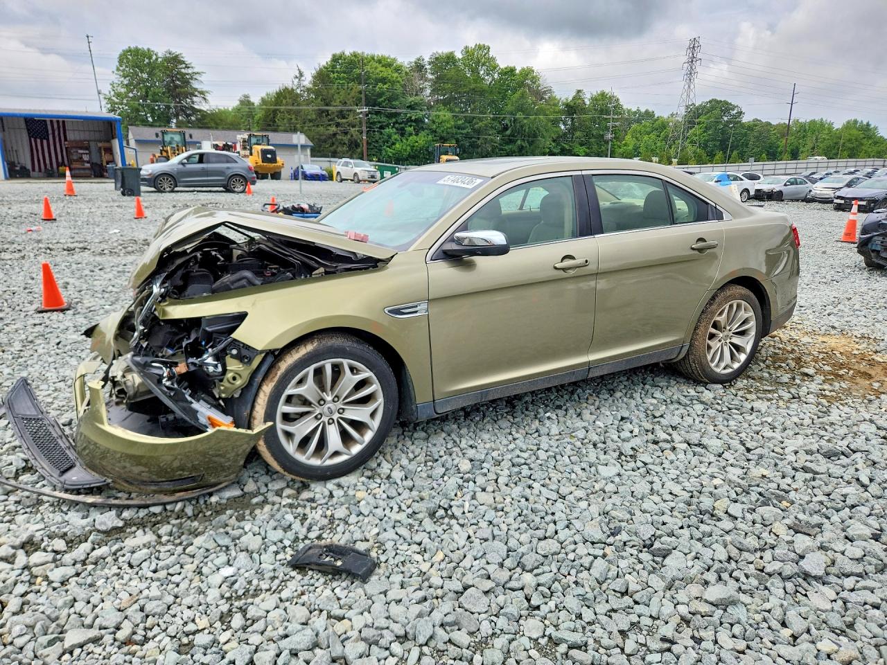 2013 FORD TAURUS