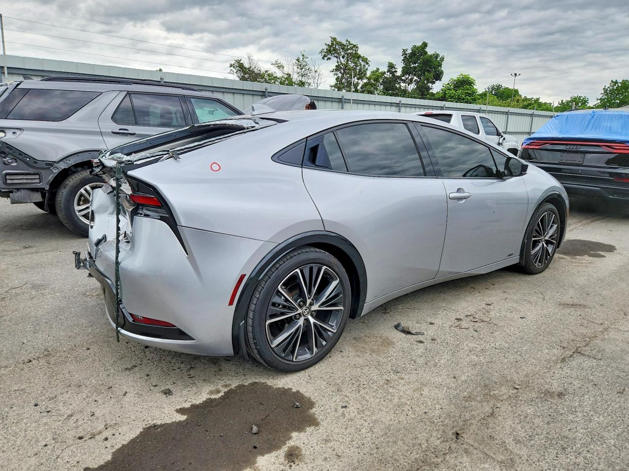 2023 TOYOTA PRIUS