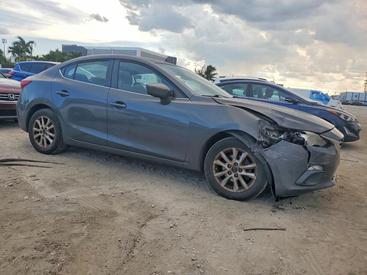 2016 MAZDA 3