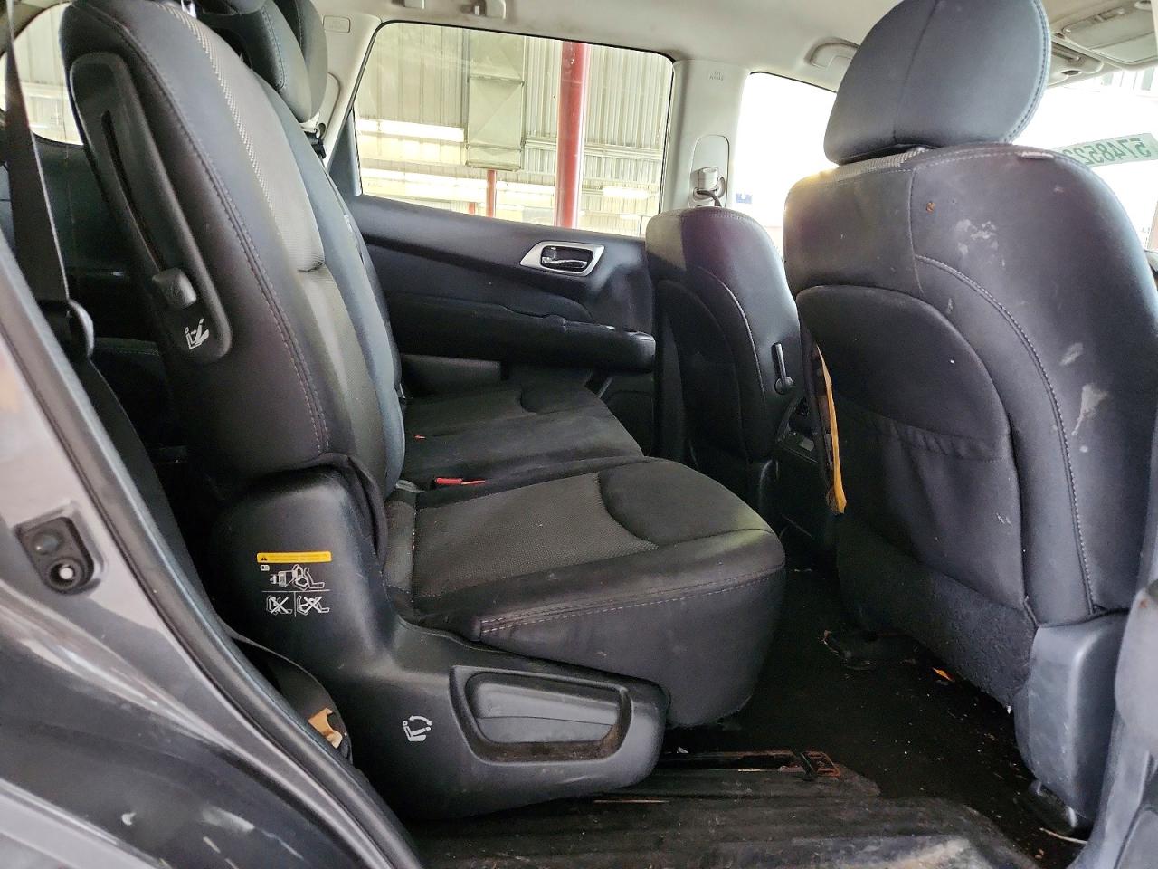 2017 NISSAN PATHFINDER