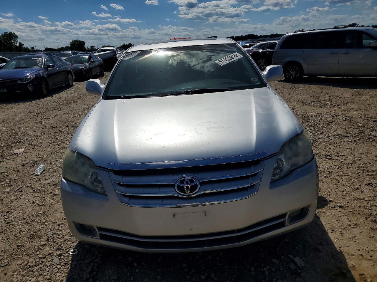 2006 TOYOTA AVALON