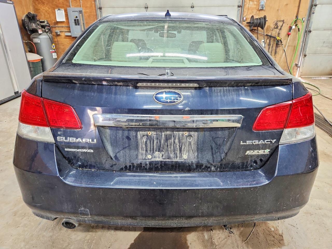 2013 SUBARU LEGACY