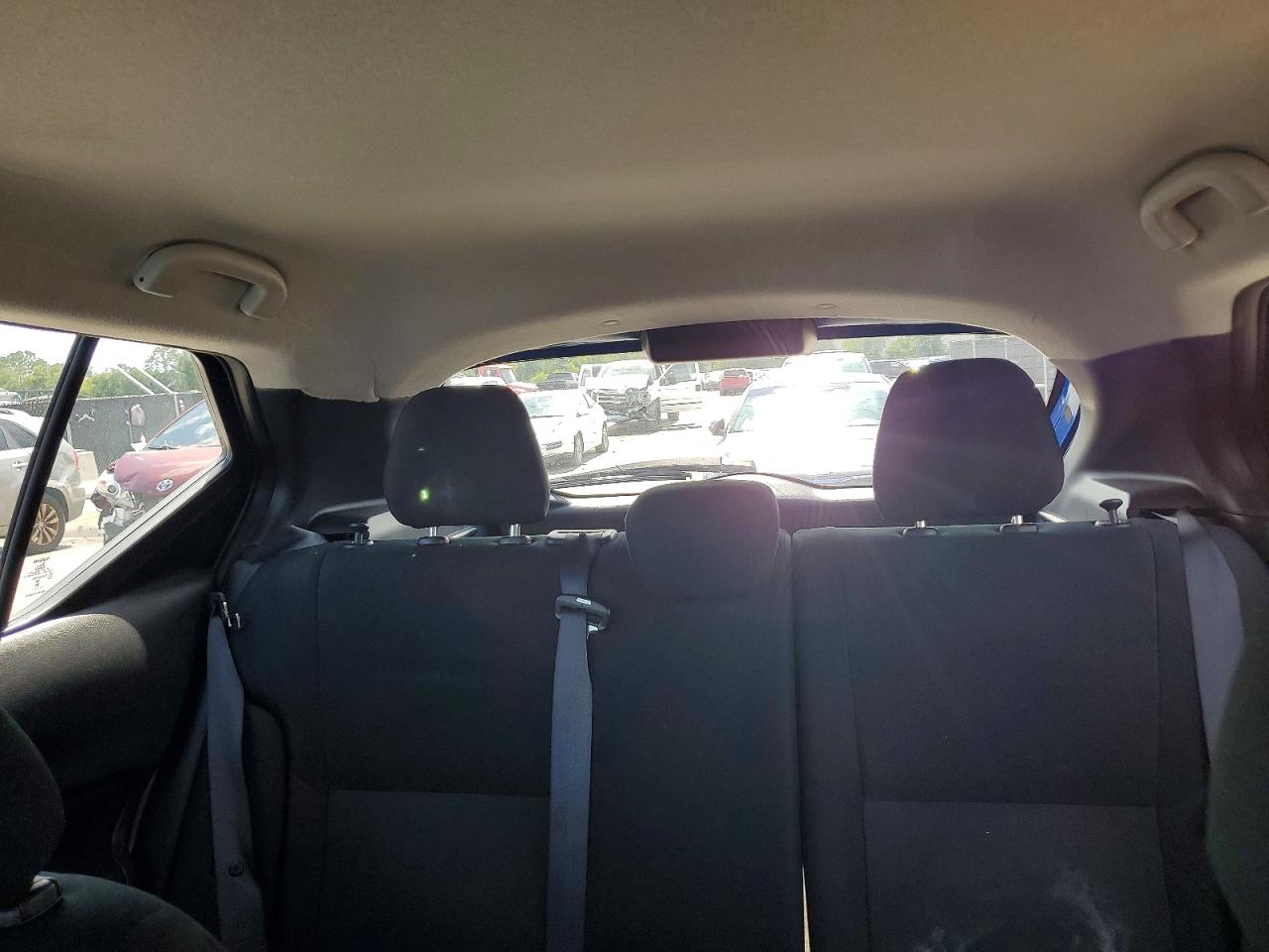 2024 NISSAN KICKS