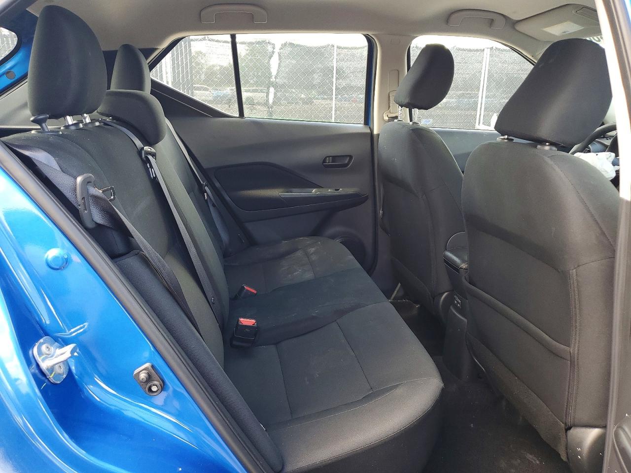 2024 NISSAN KICKS