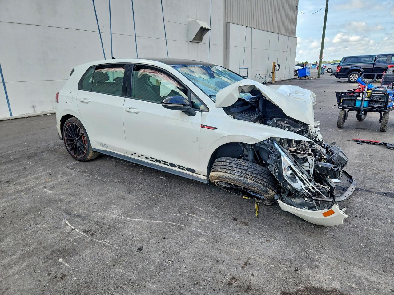 2023 VOLKSWAGEN GTI