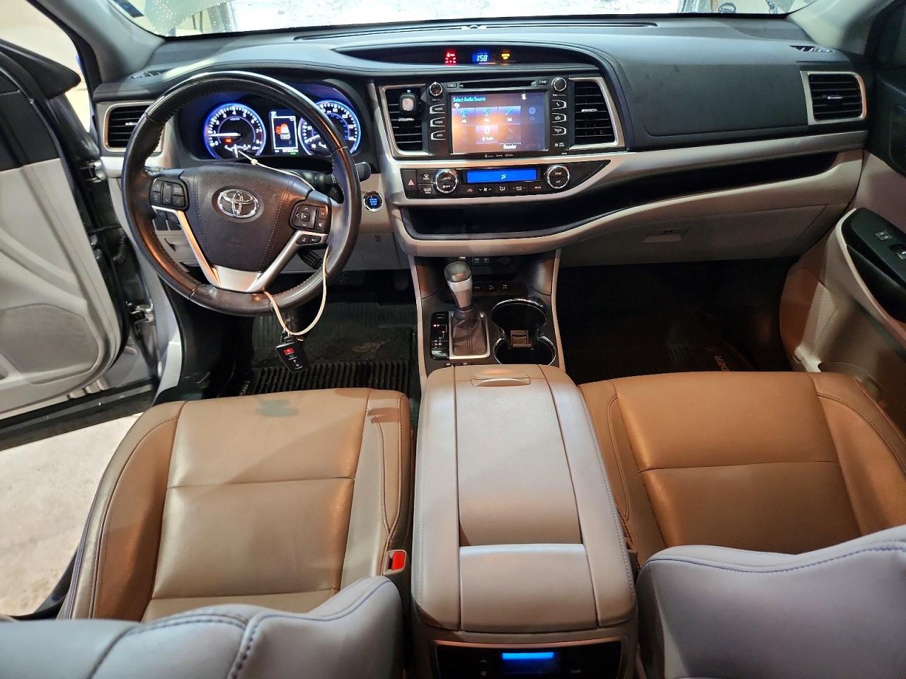 2017 TOYOTA HIGHLANDER