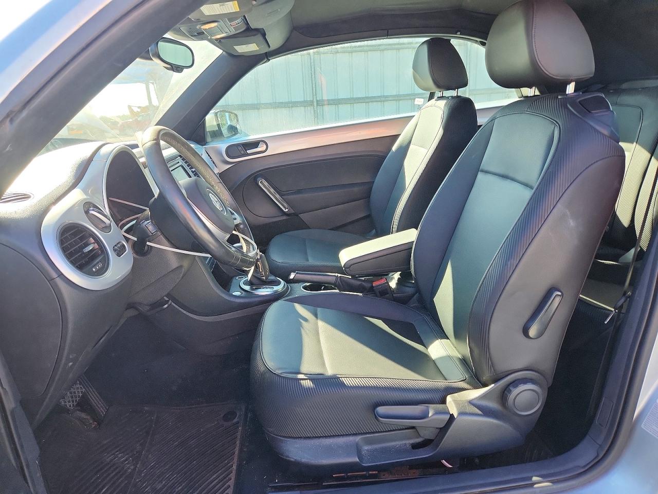 2016 VOLKSWAGEN BEETLE