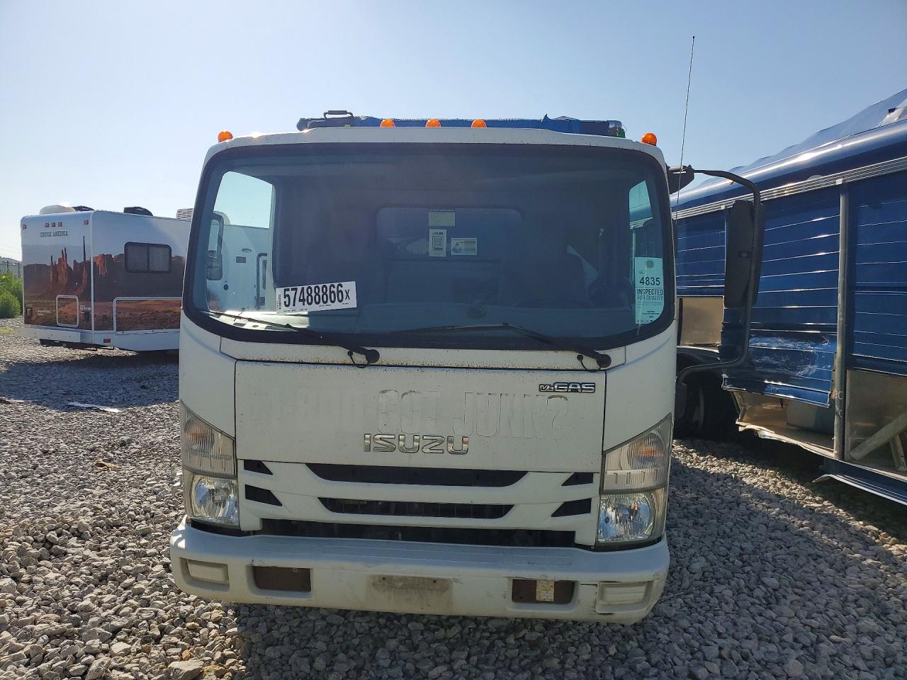 2017 ISUZU NPR