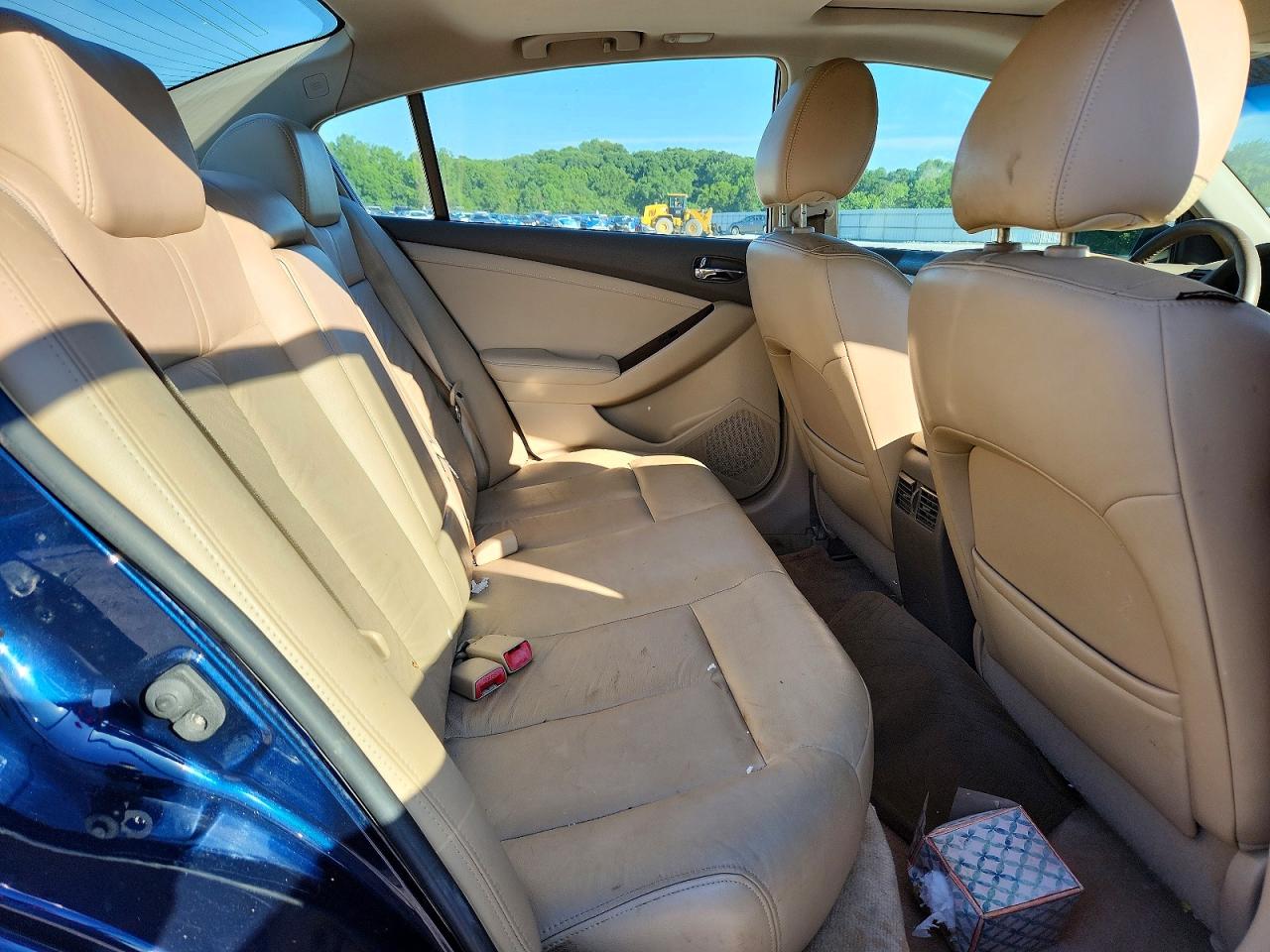 2010 NISSAN ALTIMA