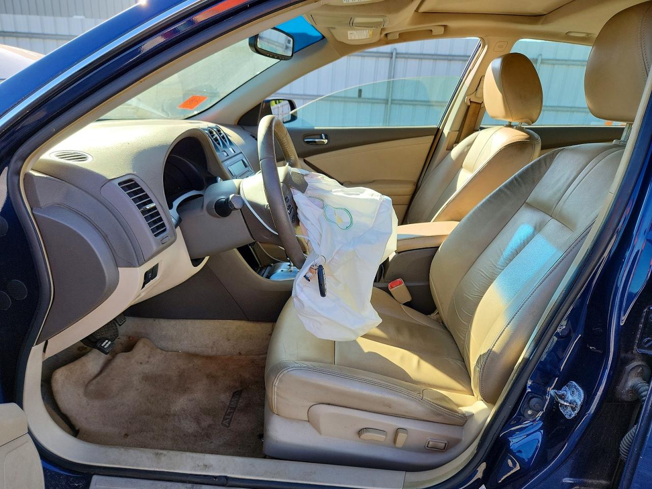 2010 NISSAN ALTIMA