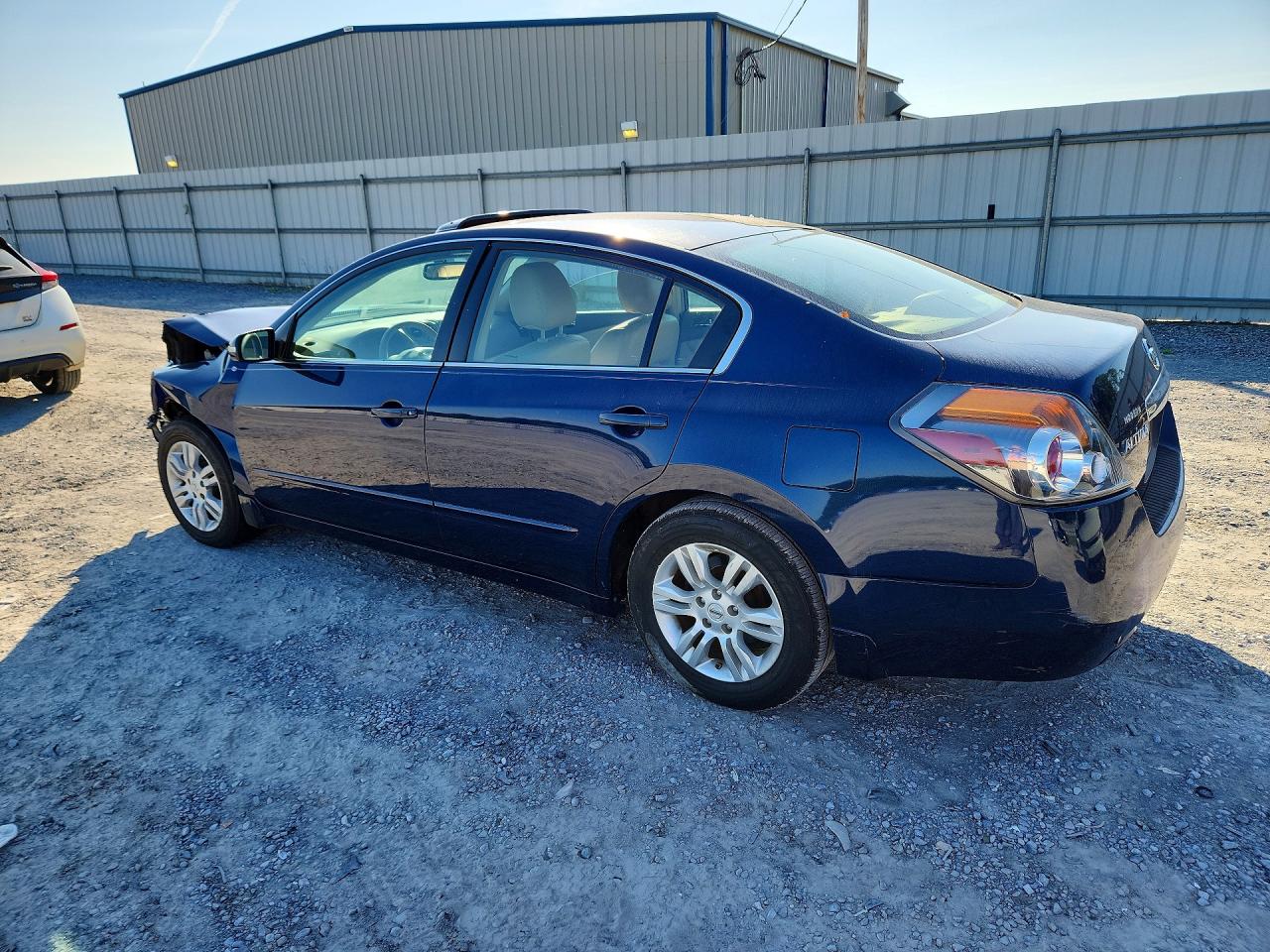 2010 NISSAN ALTIMA