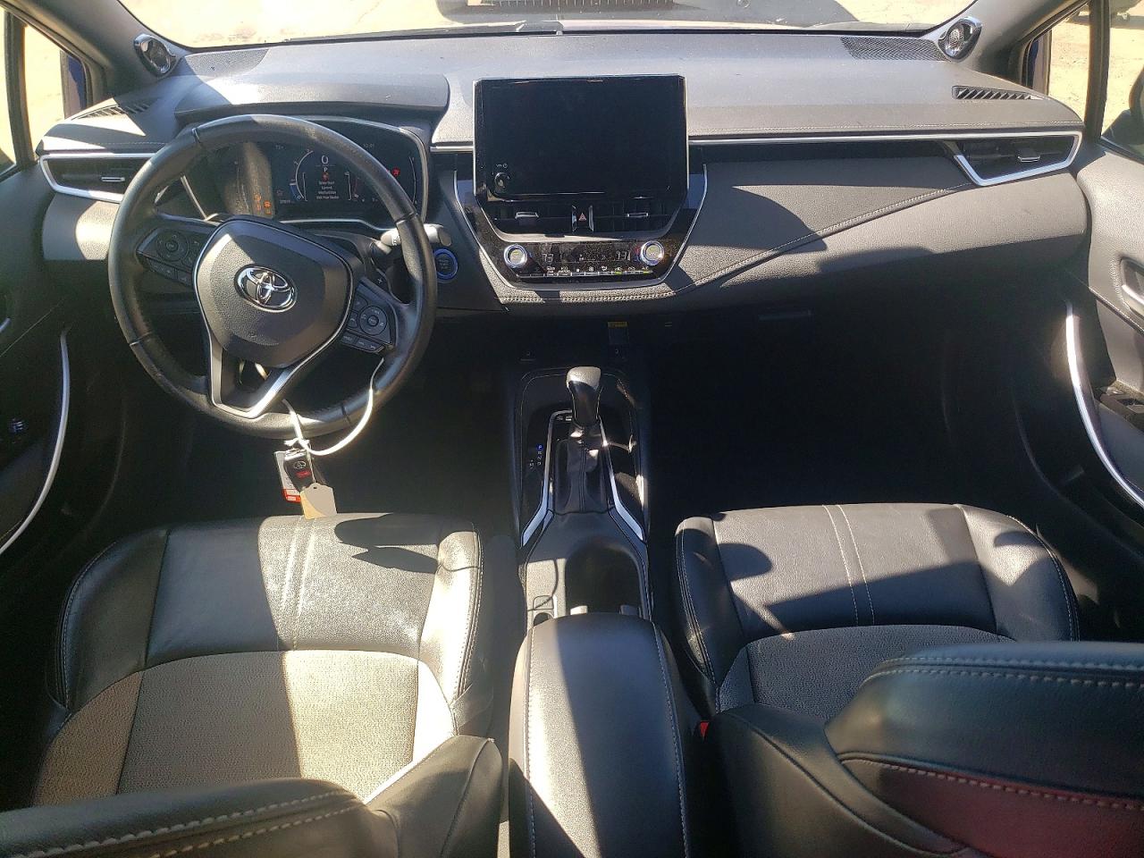 2025 TOYOTA COROLLA