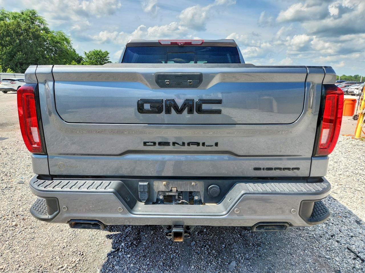 2021 GMC SIERRA