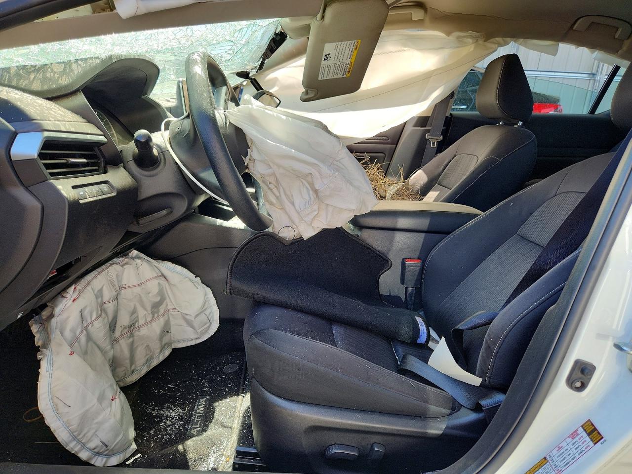 2025 NISSAN ALTIMA
