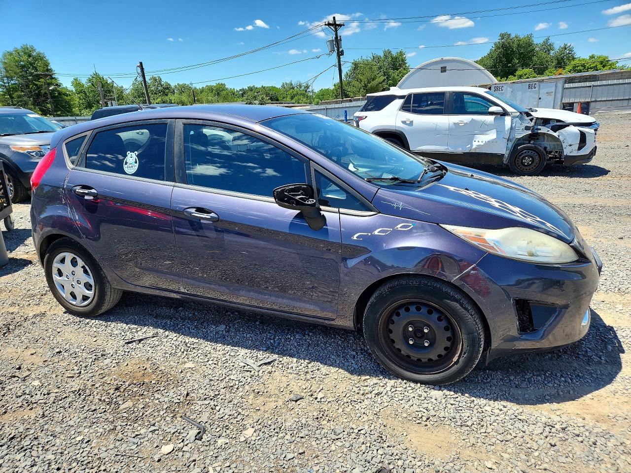 2012 FORD FIESTA