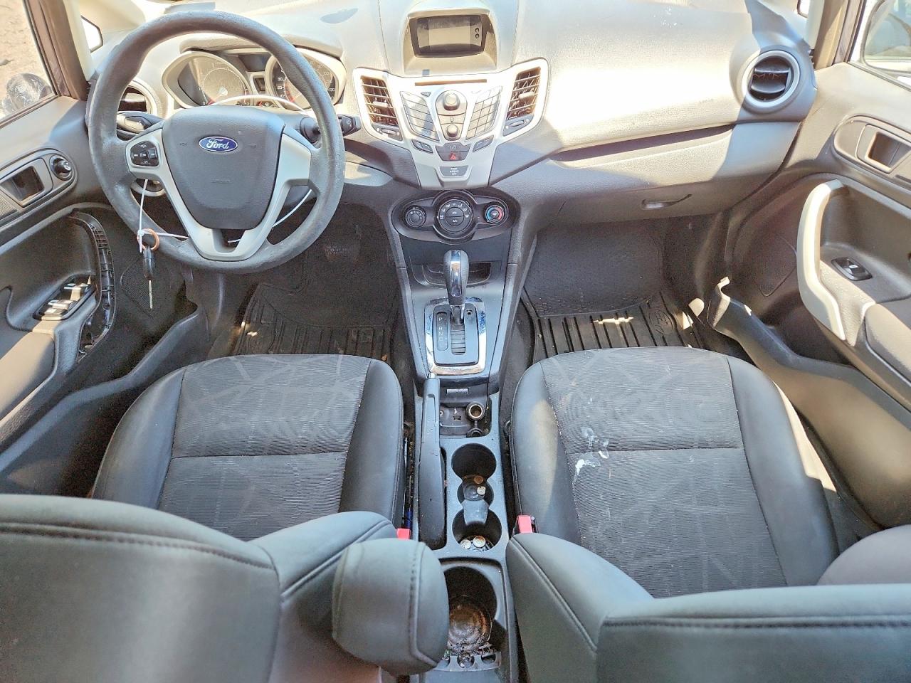 2012 FORD FIESTA