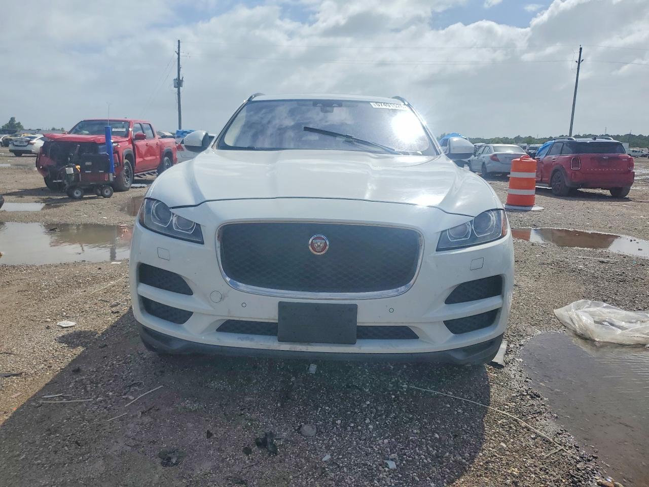 2017 JAGUAR F-PACE
