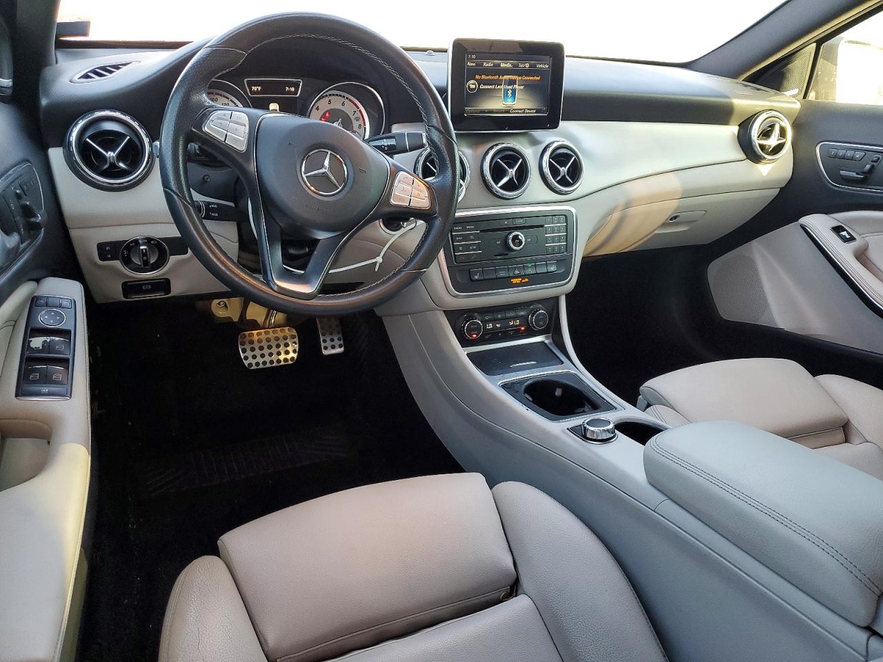 2017 MERCEDES-BENZ GLA-CLASS