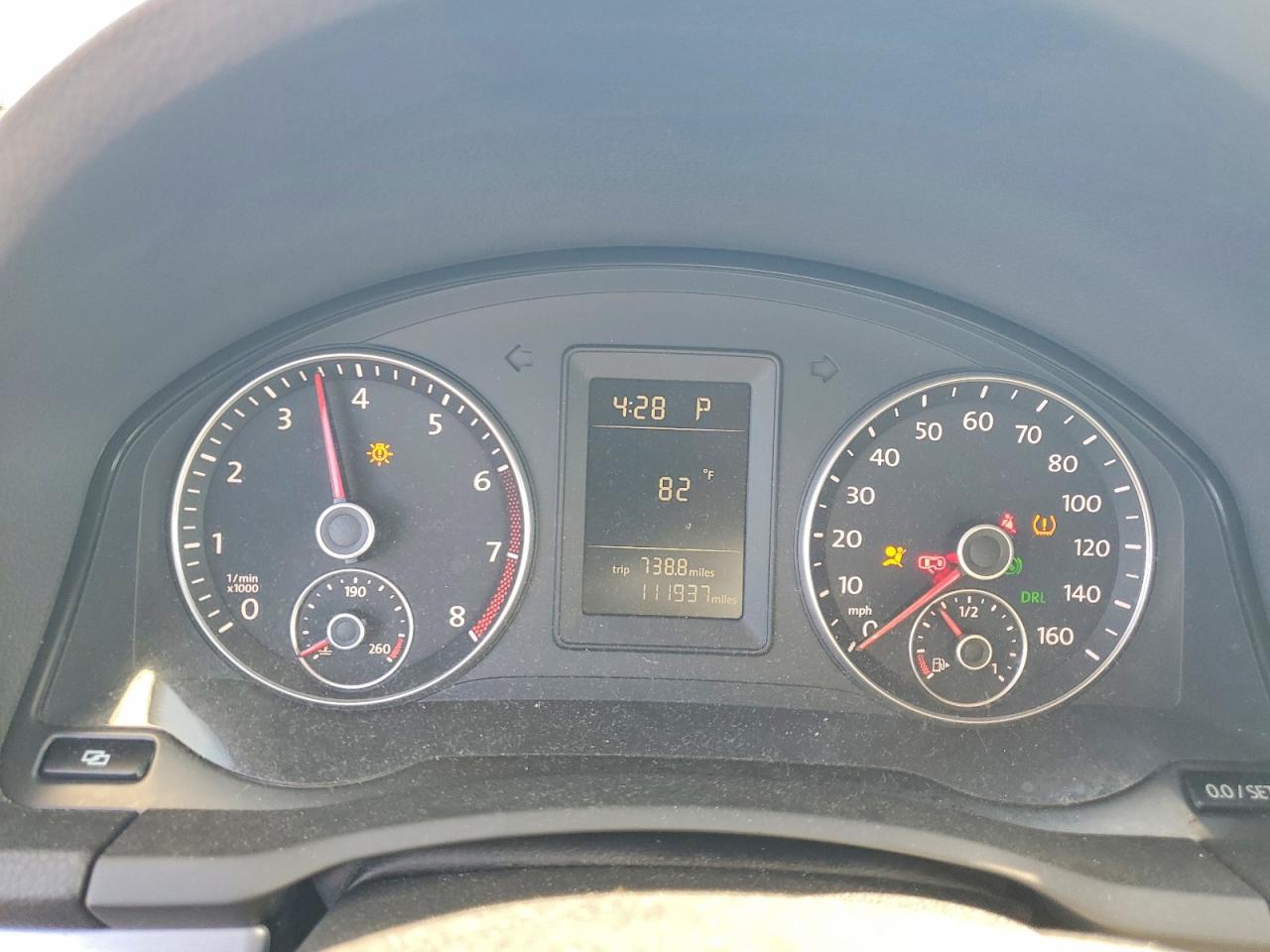 2010 VOLKSWAGEN JETTA