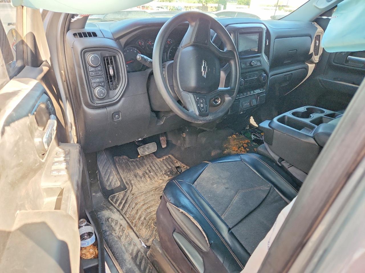 2025 CHEVROLET SILVERADO