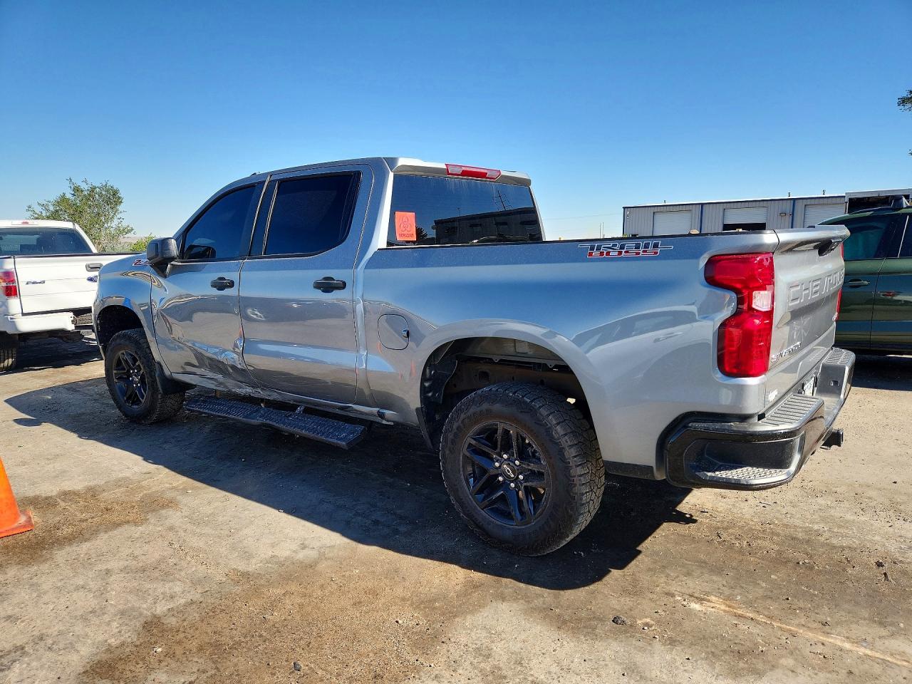 2025 CHEVROLET SILVERADO