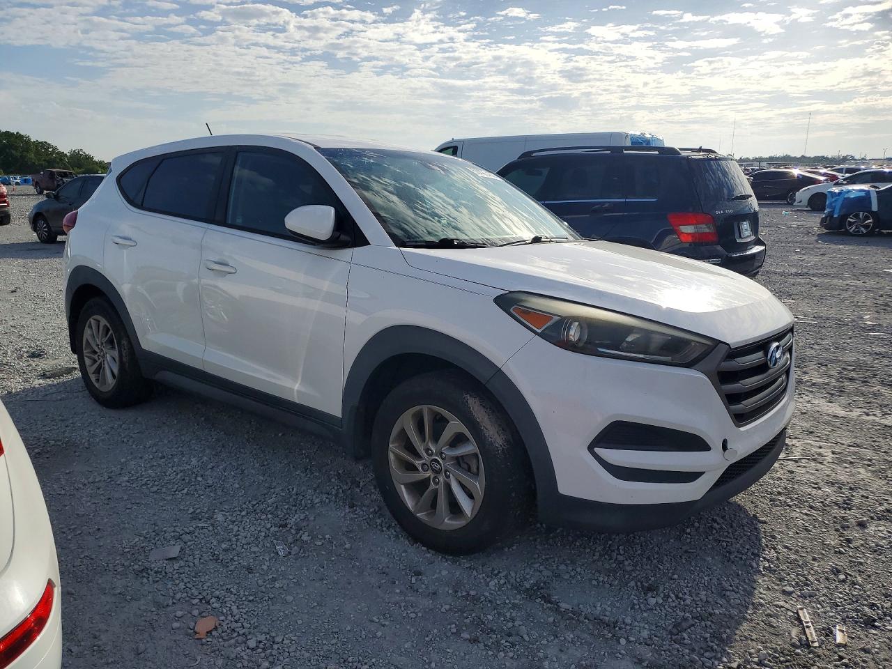 2016 HYUNDAI TUCSON